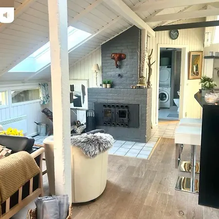 Family With Sauna And Hot Tub