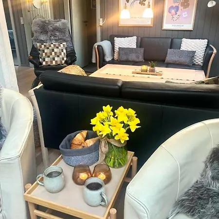 Family With Sauna And Hot Tub Σπίτι διακοπών *