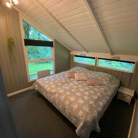 Ff1002 Taet Pa Blavand *