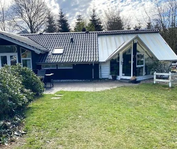 Family With Sauna And Hot Tub Oksbøl