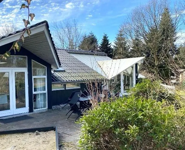 Family With Sauna And Hot Tub *
