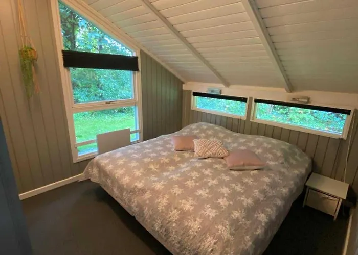 Family With Sauna And Hot Tub *